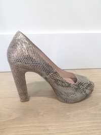 Stilettos da Samelli com padrão de cobra brilhante