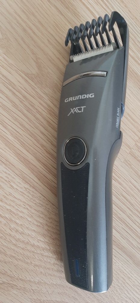 Golarka do włosów brody Grundig xact