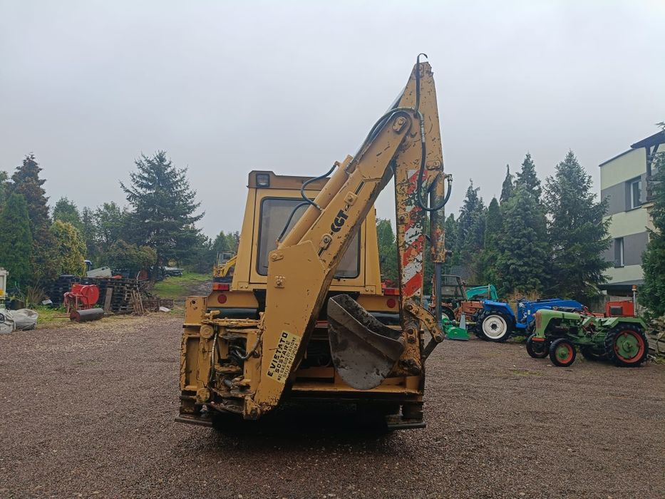 koparko ładowarka CAT  nie JCB 2CX