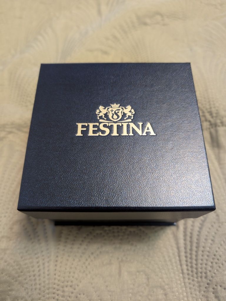 Nowy, efektowny zegarek Festina, koperta 44 mm, skórzany pasek