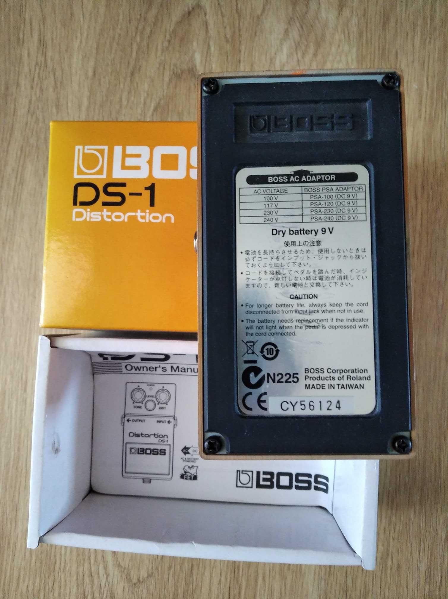 BOSS DS-1 c/ caixa e manual
