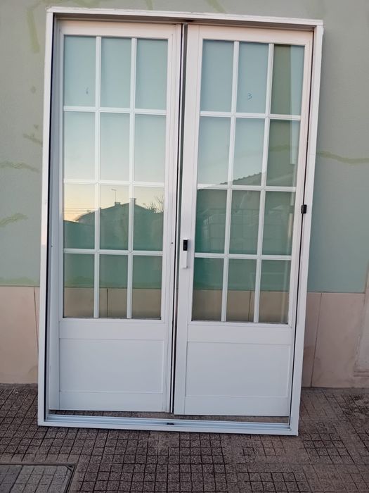 4 portas e 1 janela aluminio vidro duplo