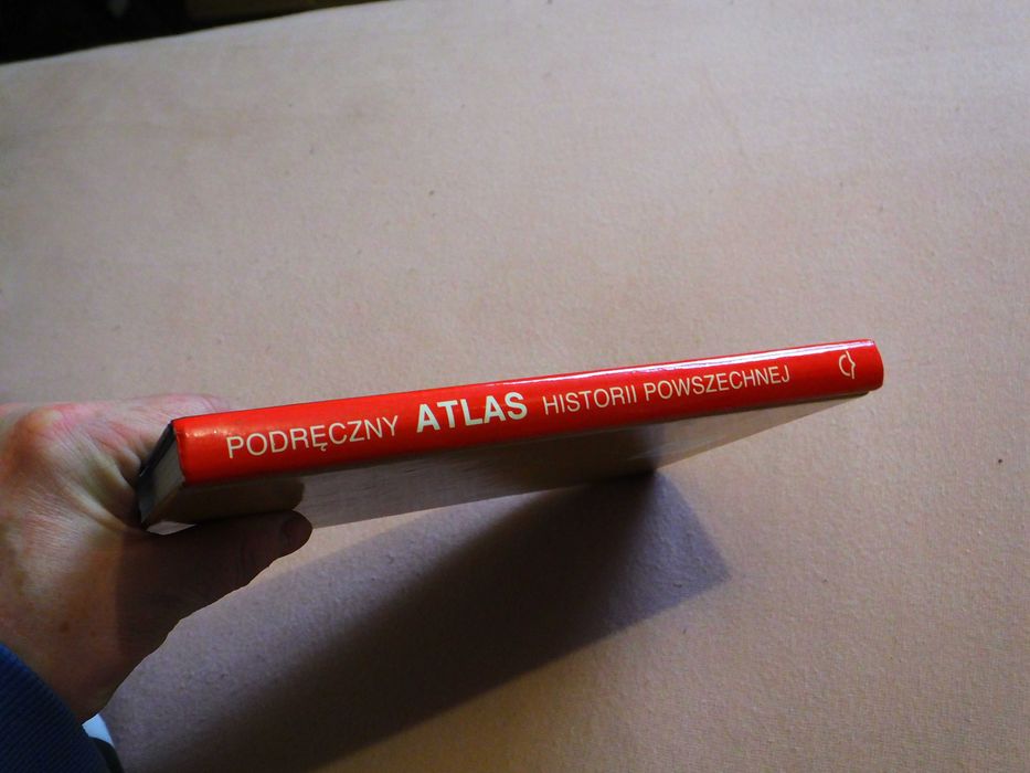 "Podręczny atlas historii powszechnej" - IDEAŁ
