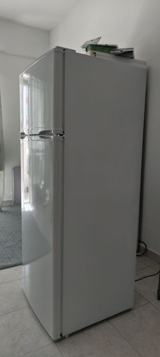 Frigorífico 2 Portas Com Congelador Orima (Como nova)