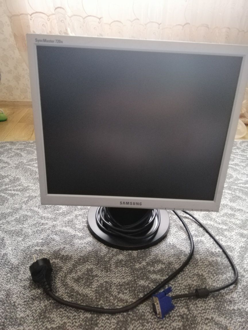 Продам монитор Samsung