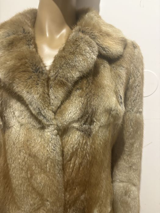 Sprzedam  prawdziwe futro  z pizmaka