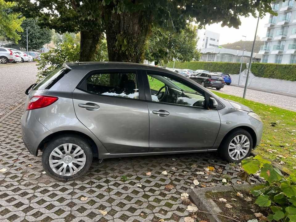 2009 Mazda 2 - O seu novo carro favorito
