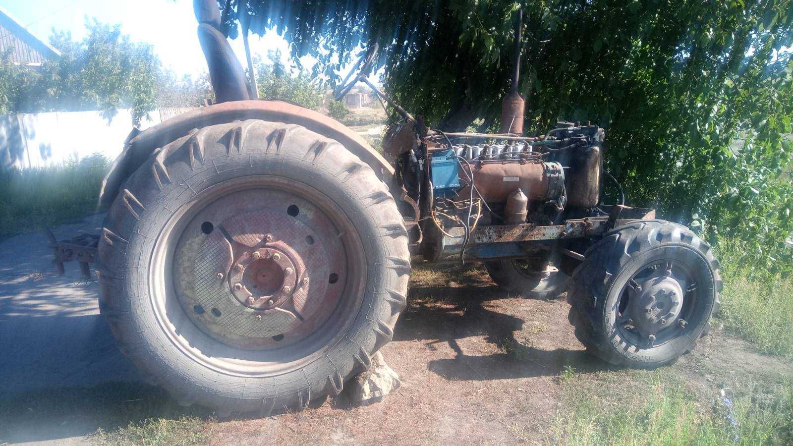 Продам 2 т40 з лущильником