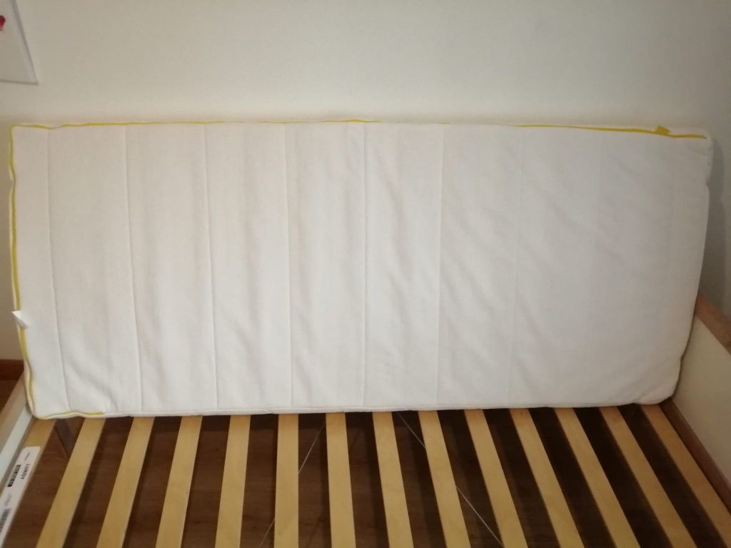 Cama com colchão