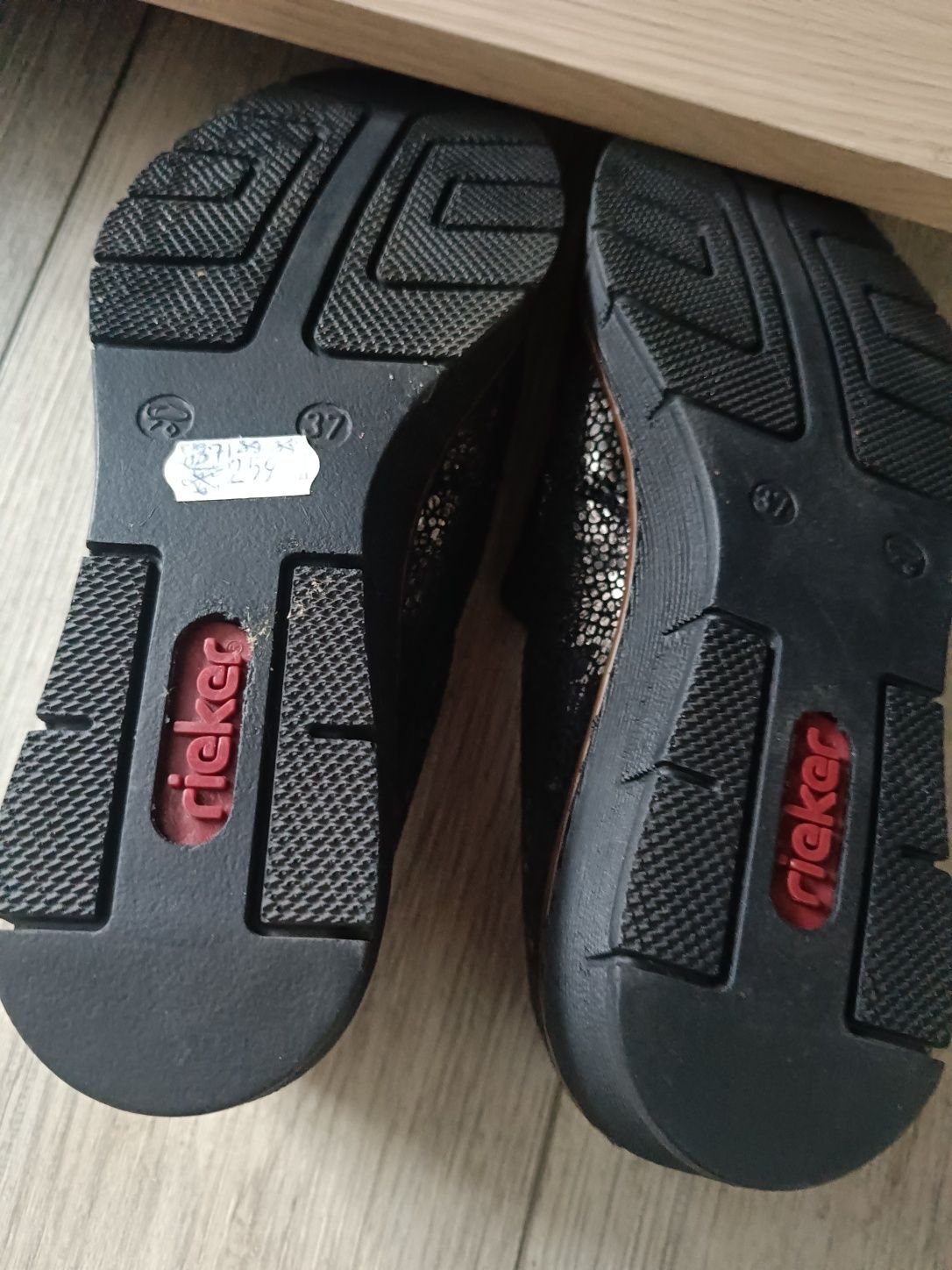 Sprzedam buty skórzane