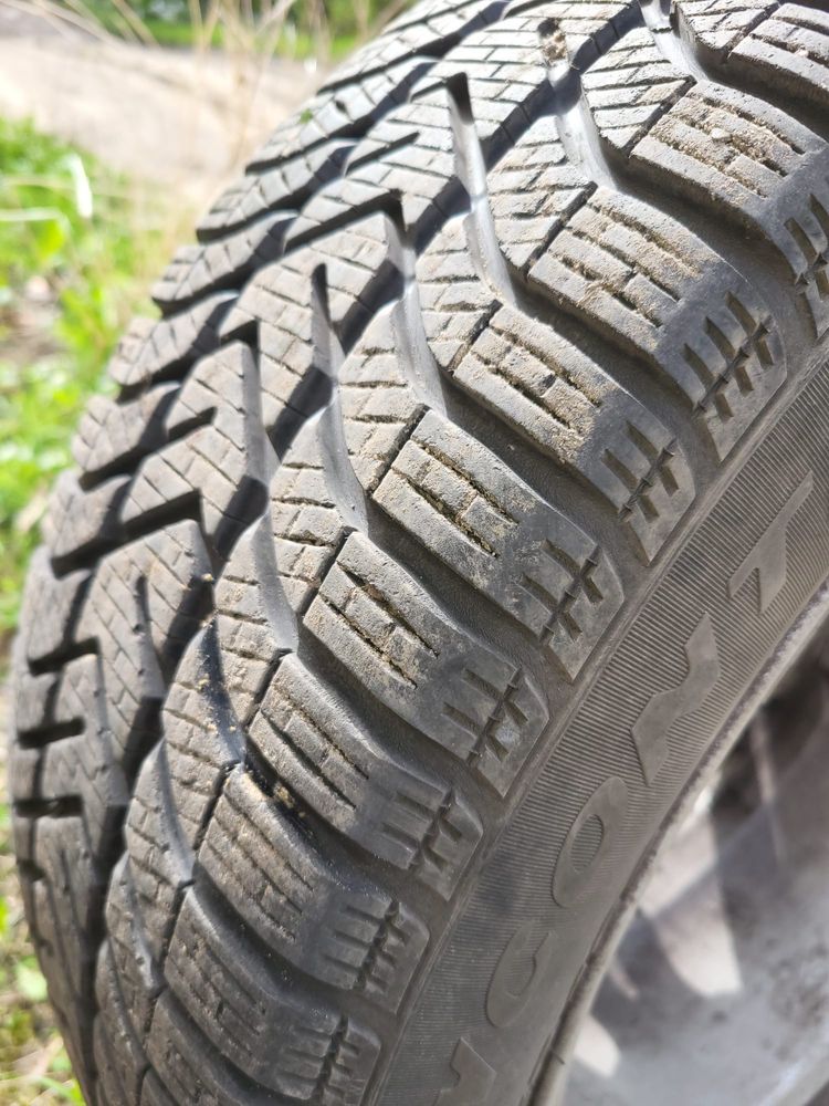 Opony zimowe Pirelli Snowcontrol III R16 205/55 91T