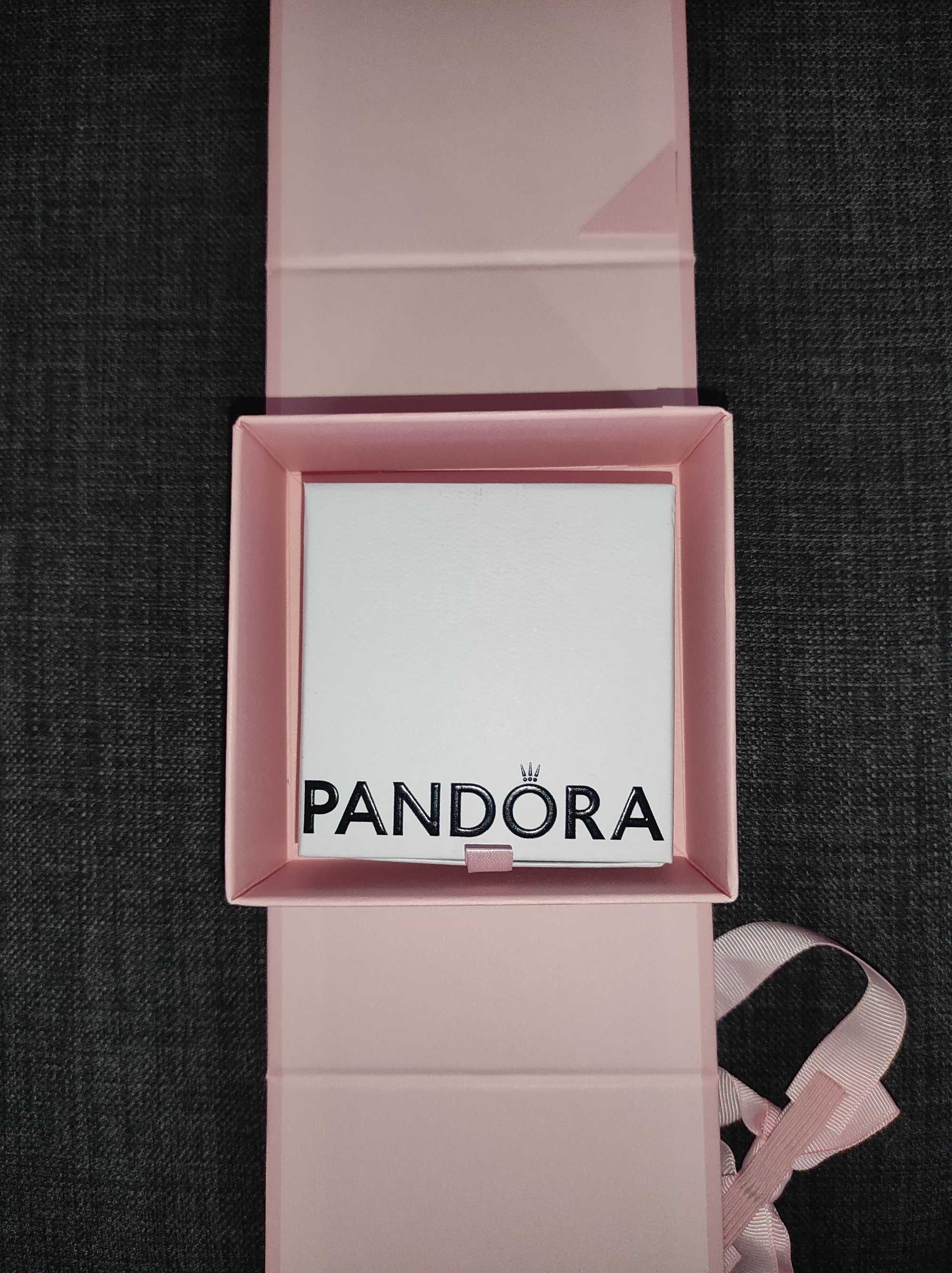 Nowa srebrna bransoletka Pandora z dodatkowymi elementami