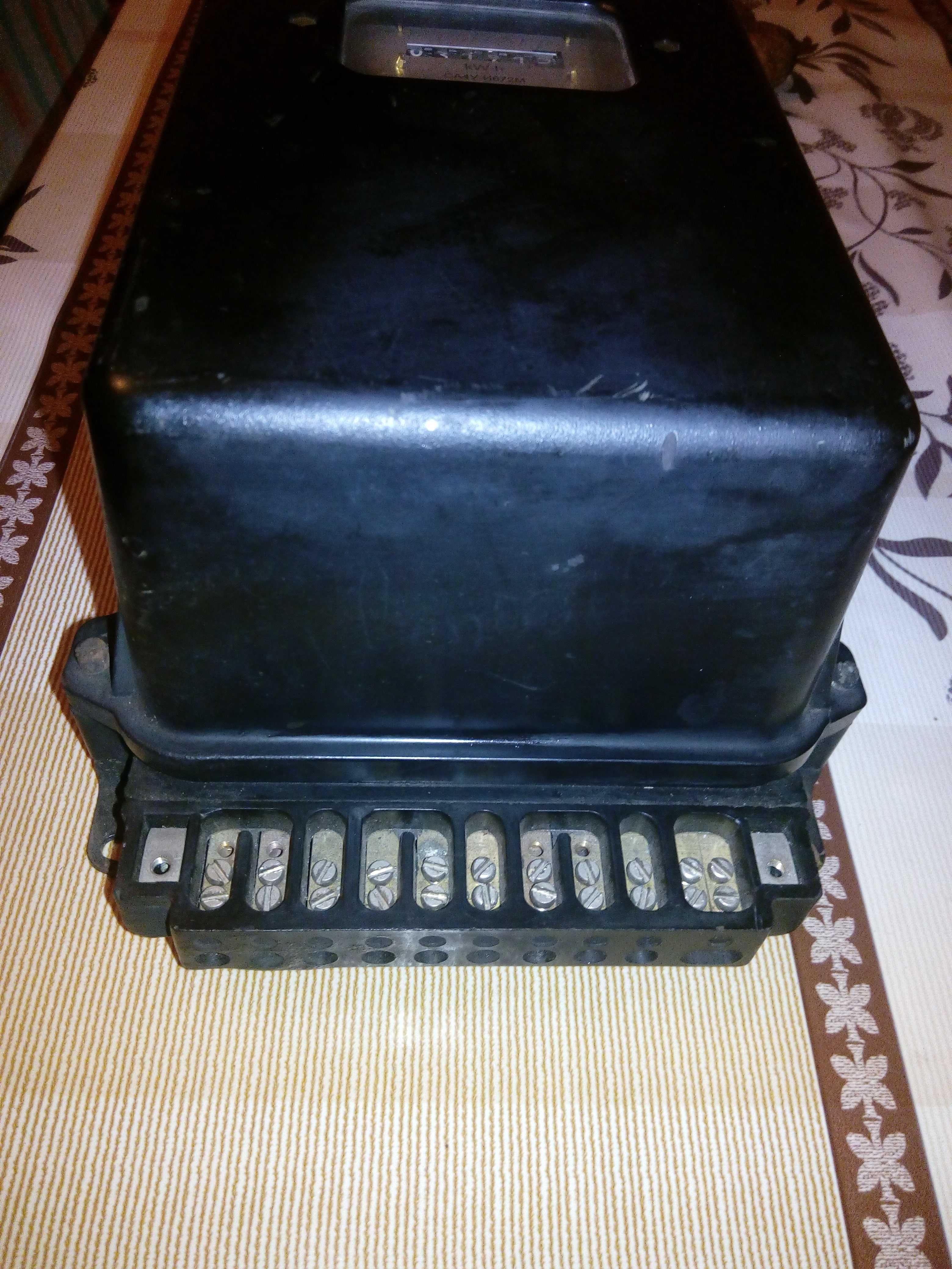 Електролічильник 3-ох фазний 3х5 А.