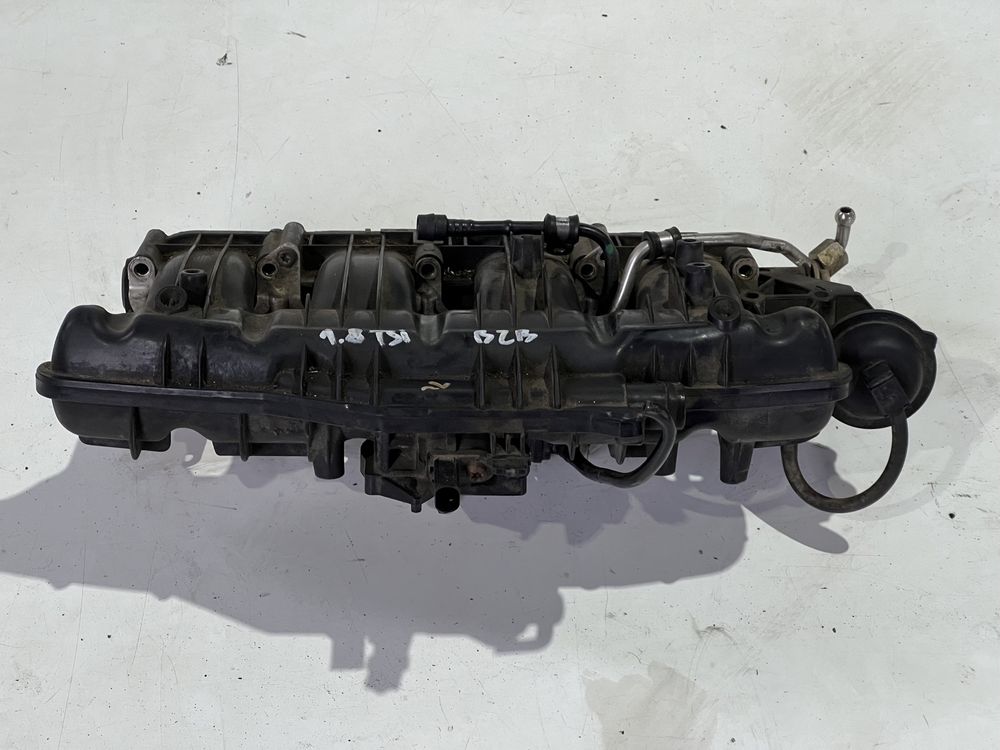Впускний колектор passat b6 skoda a5 1.8 tsi bzb 06J133185AR cda cdaa