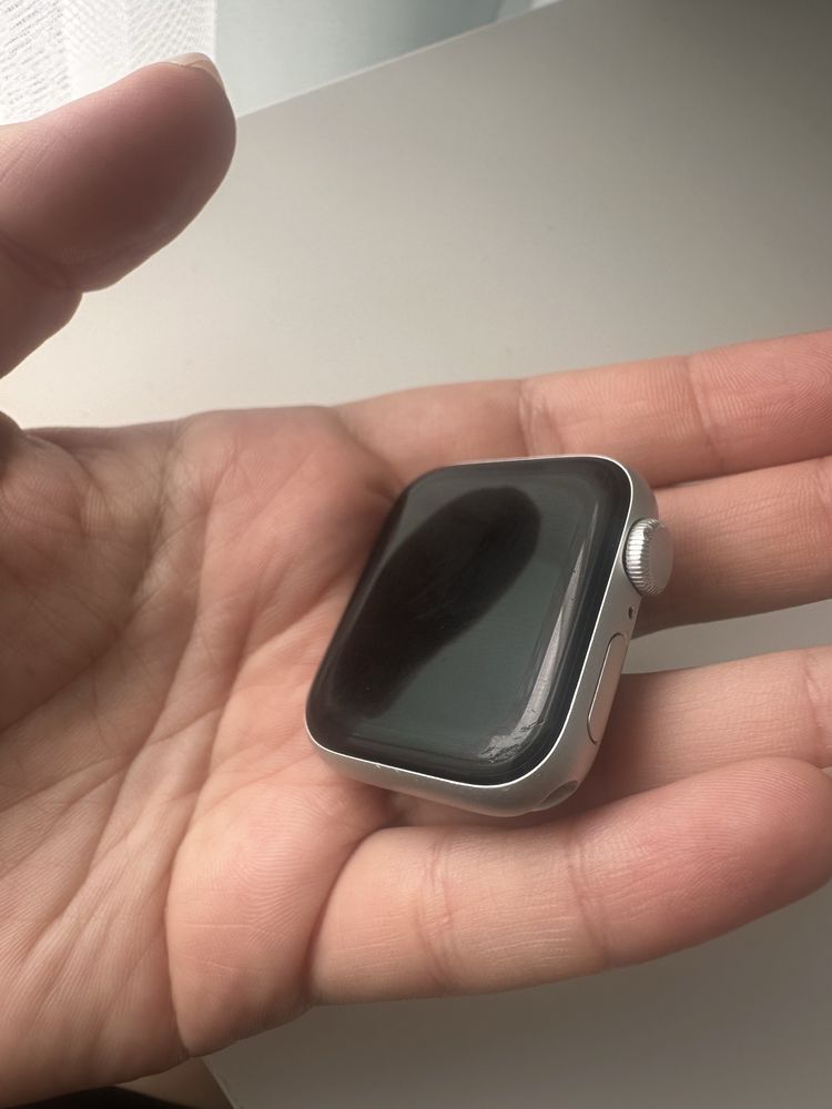 Apple Watch SE 40 mm