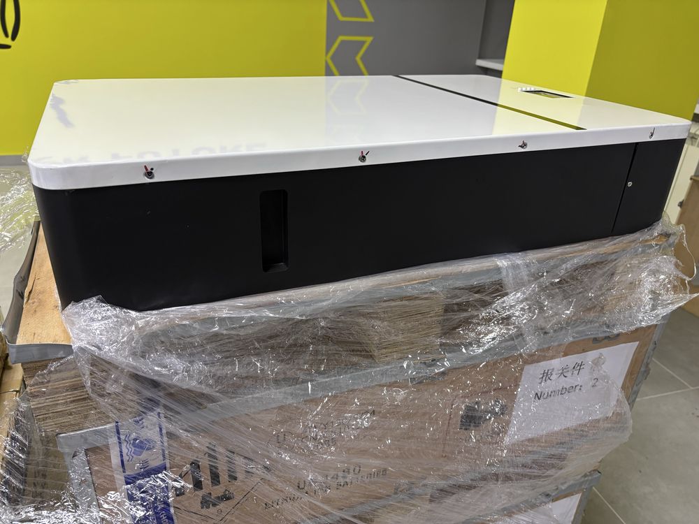 LiFePo4 акумуляторна батарея настінна 10.24 кВт (200Ah, 51.2V)