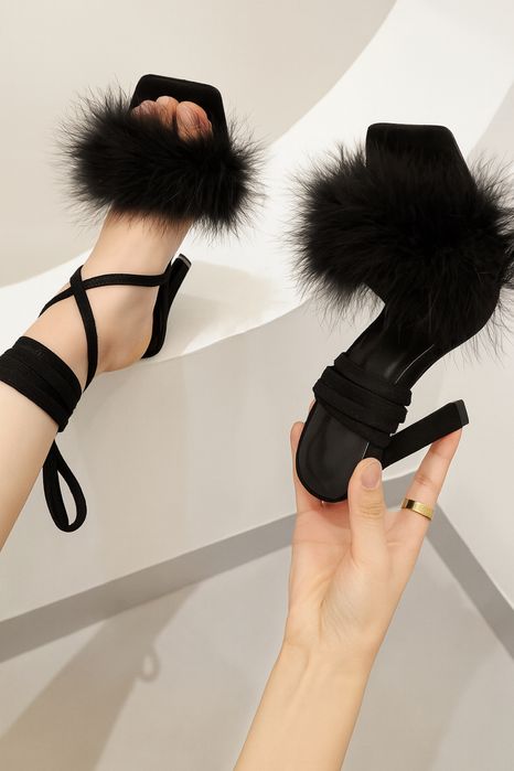 Дуже зручні нові босоніжки з хутром розмір 39