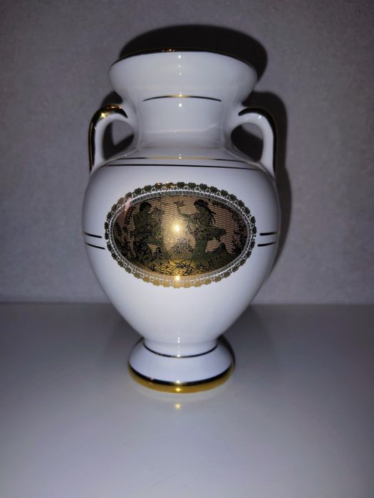 Ваза с позолотой Греция