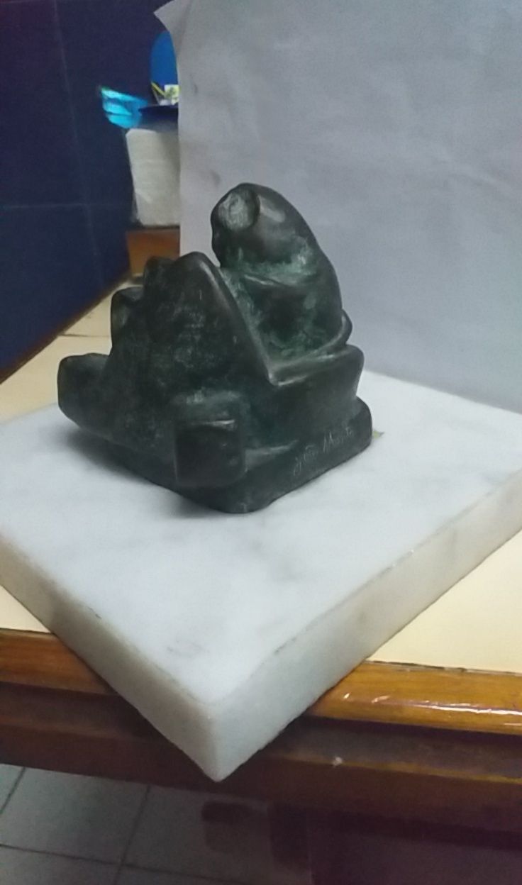 Escultura em bronze