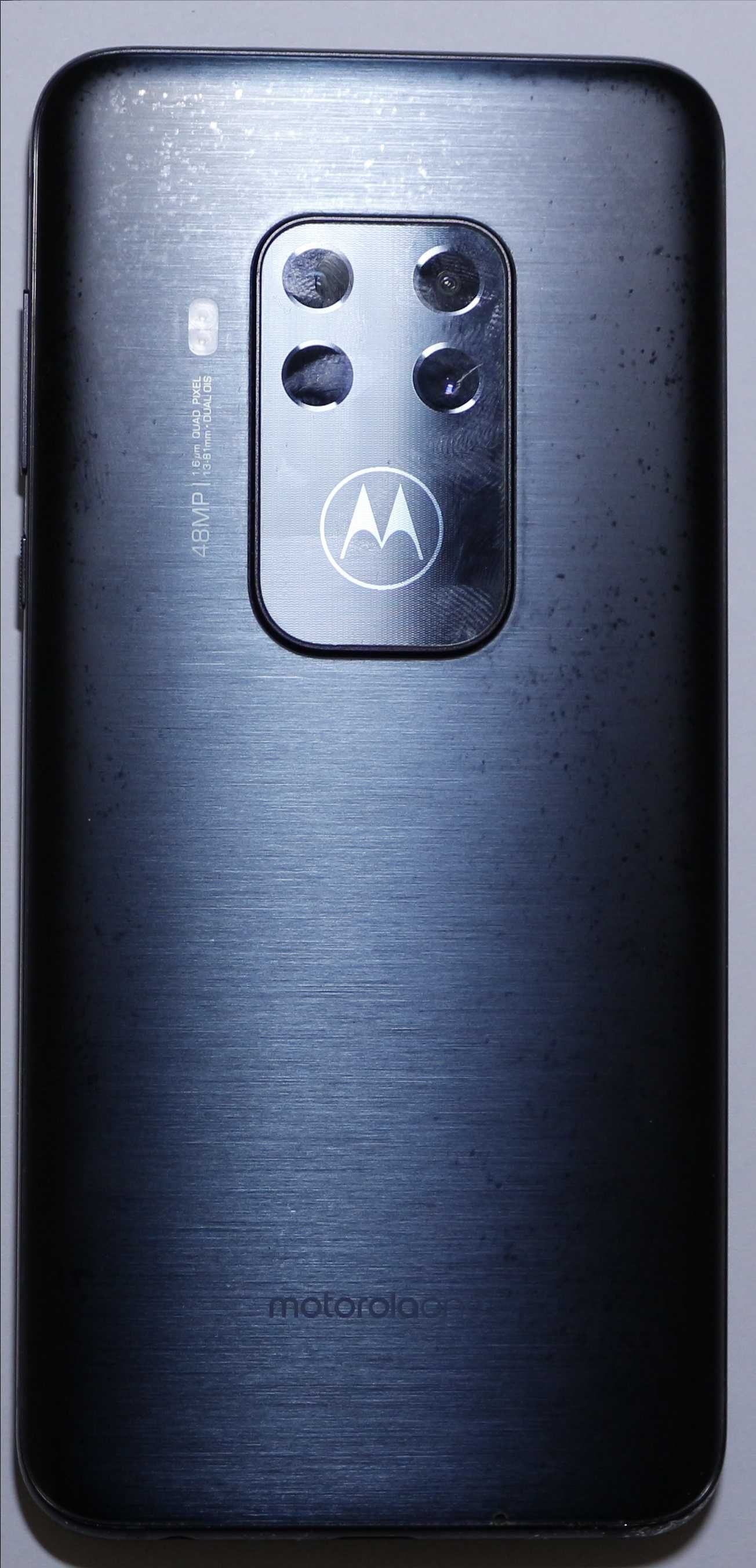 Motorola one zoom