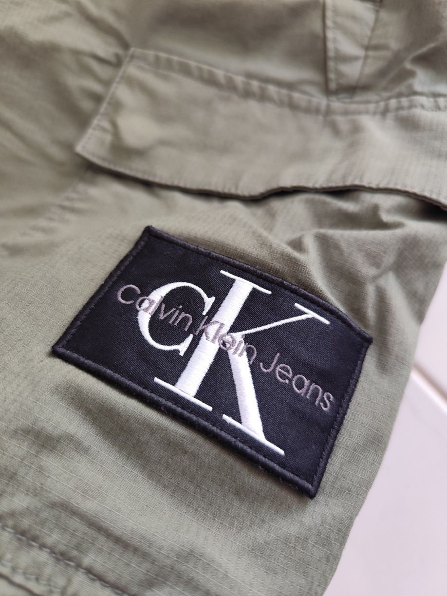 Шорти Calvin Klein у кольорі хакі. Оригінал