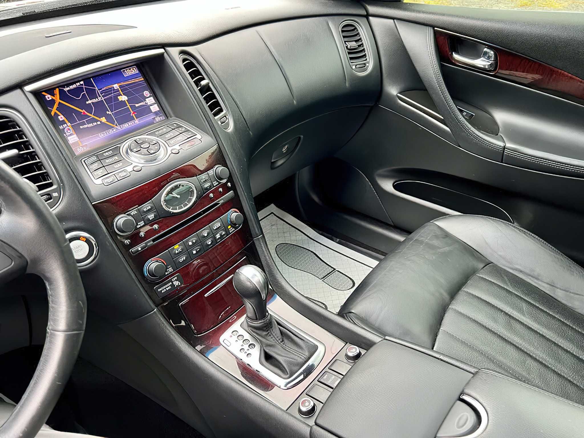 Infiniti Qx50      2014