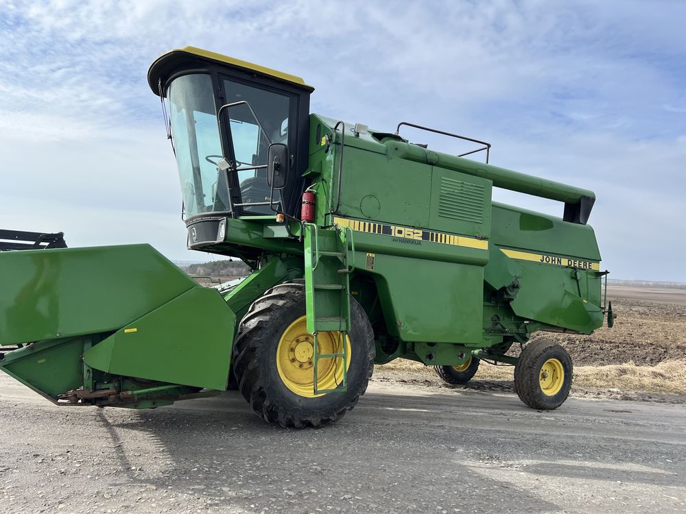 Комбайн John Deere 1052 супер стан 1900 мотогодин