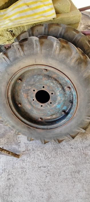 Opony  komplet 6.00 x 16"cena za 2 koła