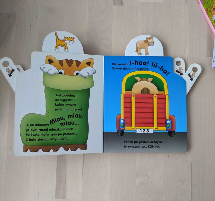 Zestaw 7  ksiażeczek dla dziecka twarde kartki