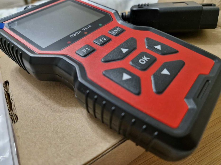Сканер для авто V519, зчитувач кодів помилок, автосканер OBD2 новий