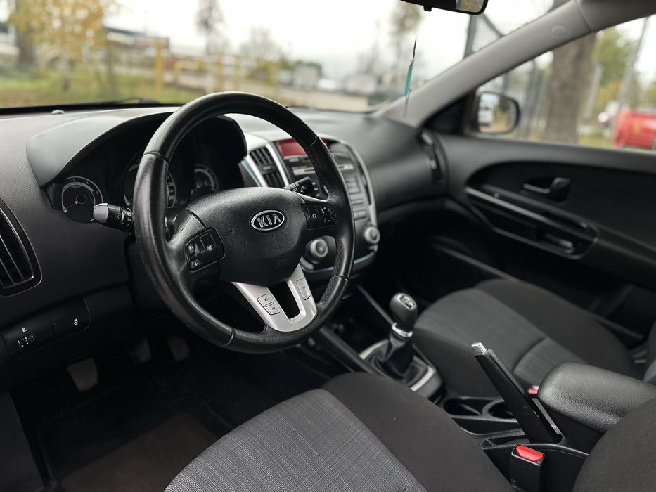 Продам Kia Ceed 2009