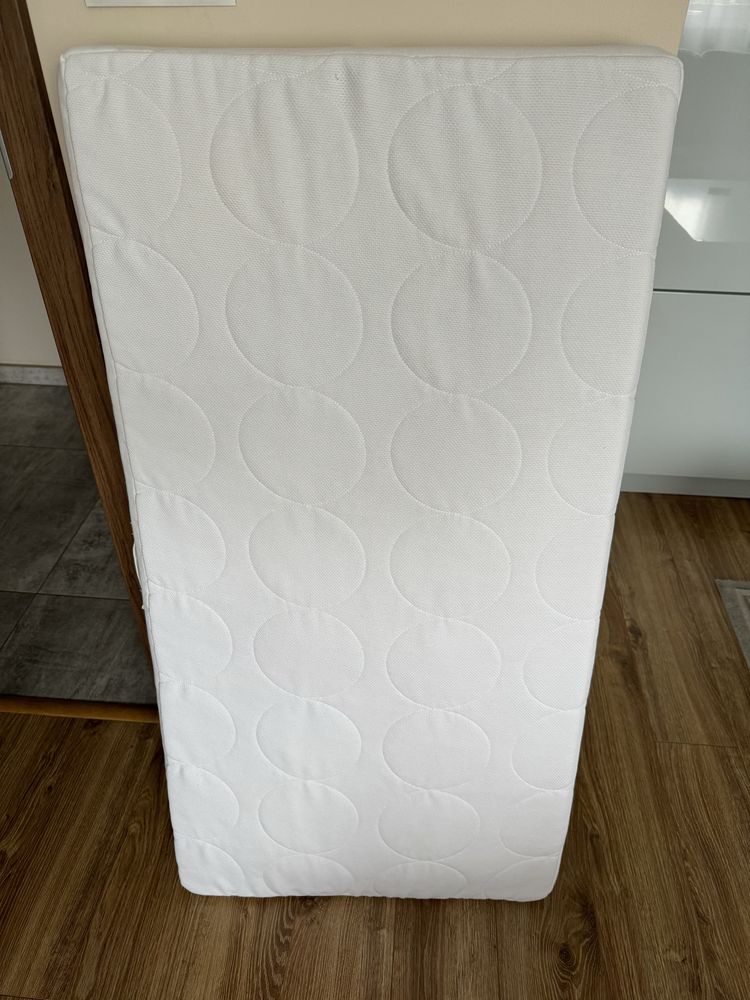 Materac Ikea do łóżeczka niemowlecego 60x120