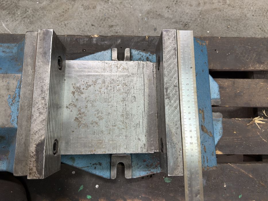 Imadło maszynowe 250