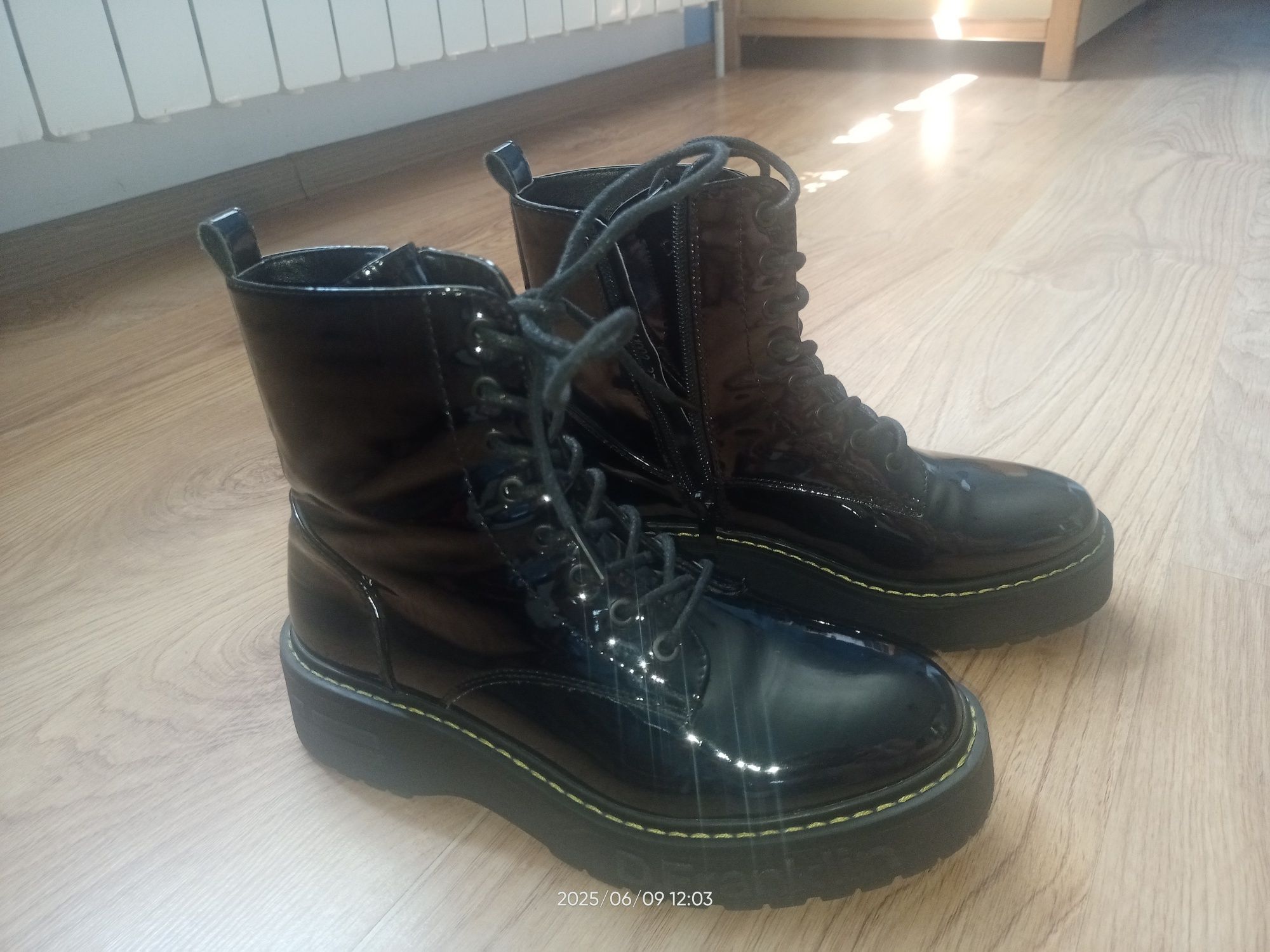 Botki lakierowane glany trapery workery D.Franklin