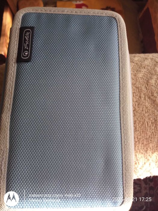 Piórnik wraz z wyposażeniem