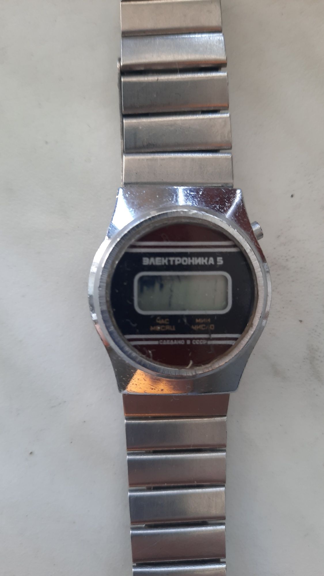 Продам наручные часы Электроника 5
