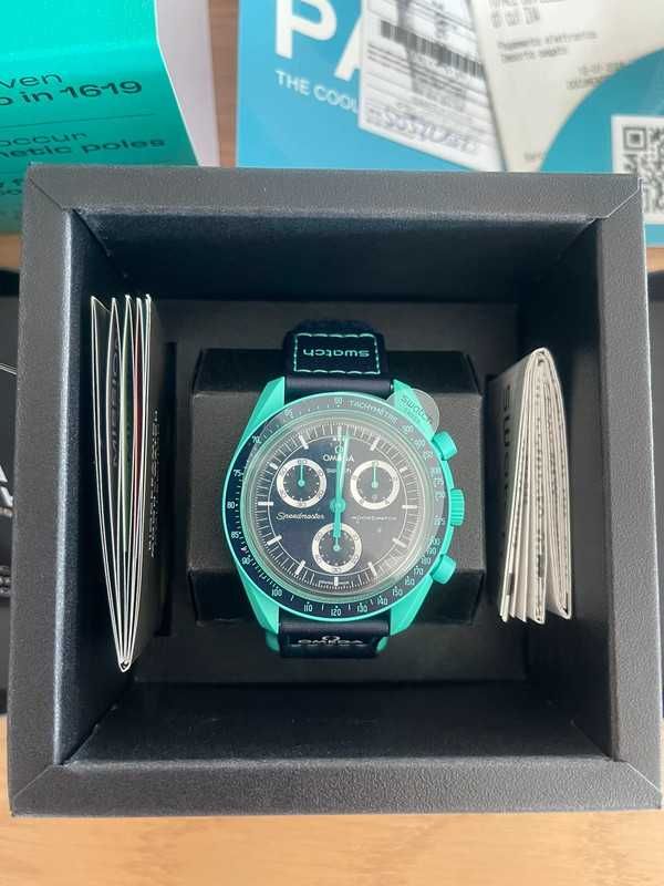 Omega x Swatch SO33L103 Światła Polarnie: Bioceramika z Aurora