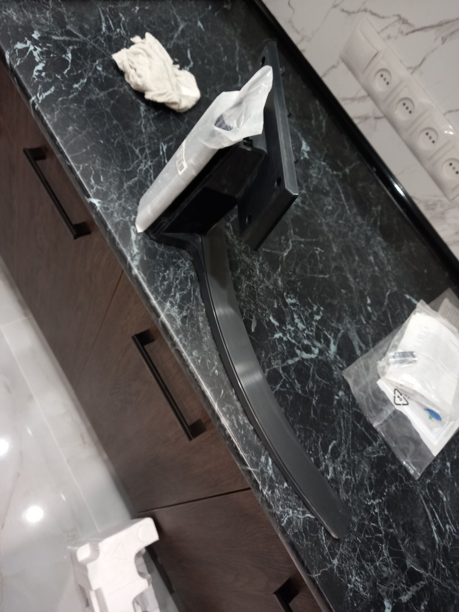 Подставка под ТВ LG 55"