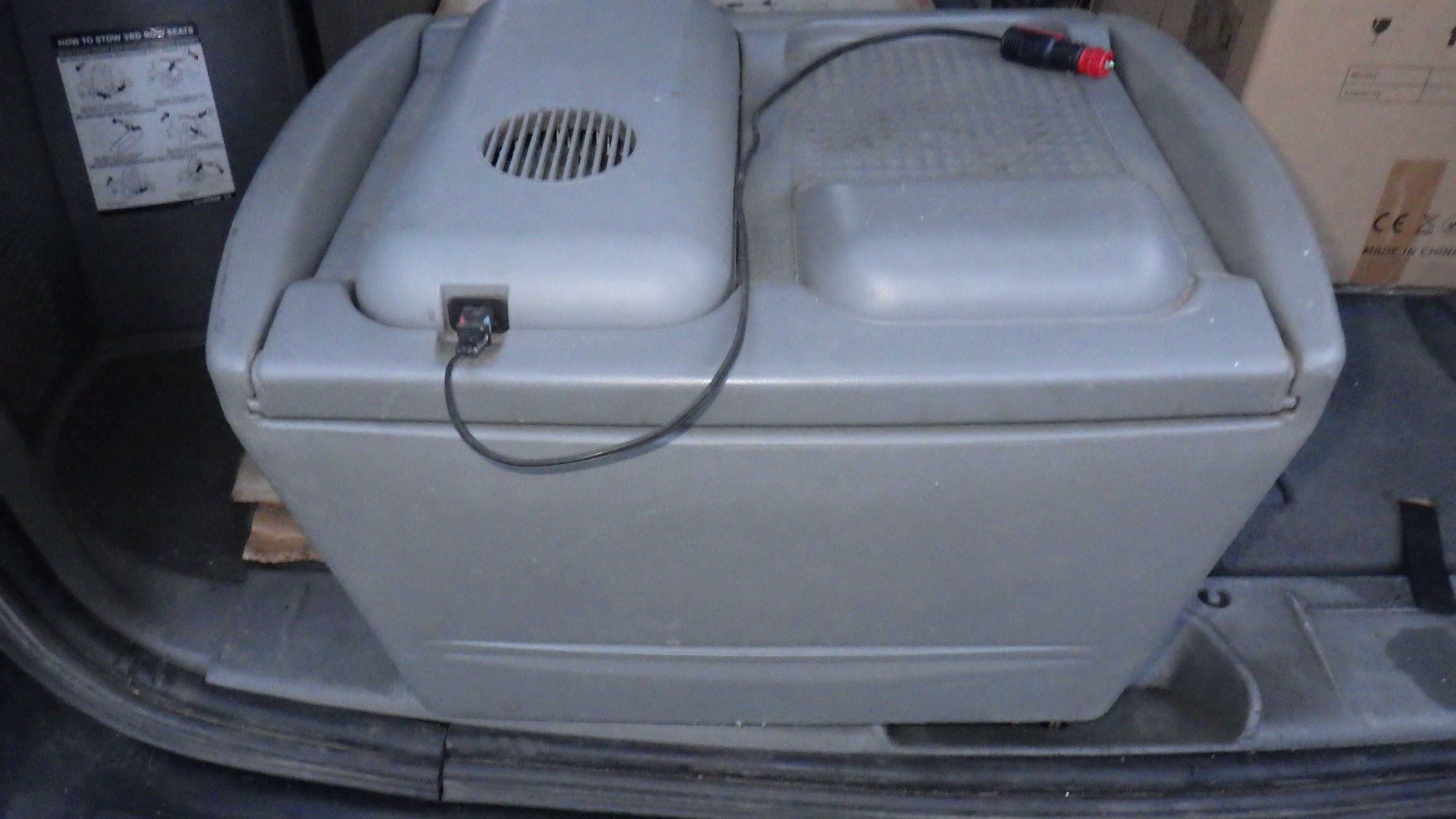 Duza Mocna Lodówkai turystyczna Mobilna 12 Volt