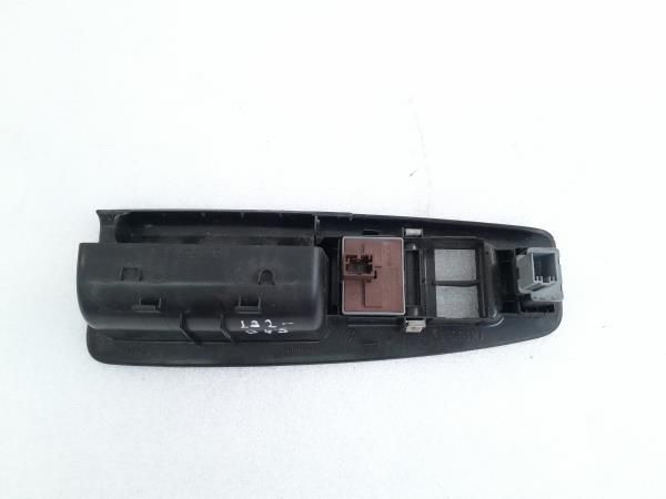 Comando / botão / interruptor vidros frente esquerdo VOLKSWAGEN Polo (