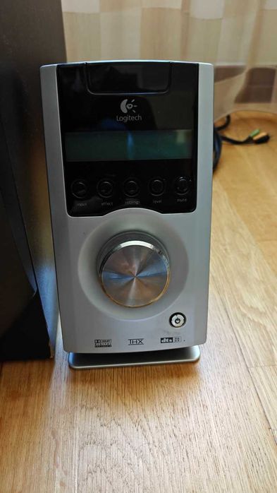 Colunas Logitech Z-5500 THX-Certified 5.1 Digital Surround