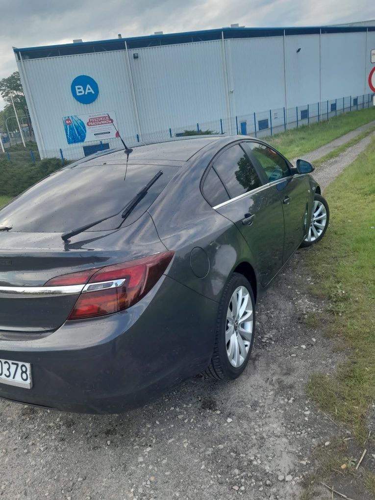 Opel insignia 1.8