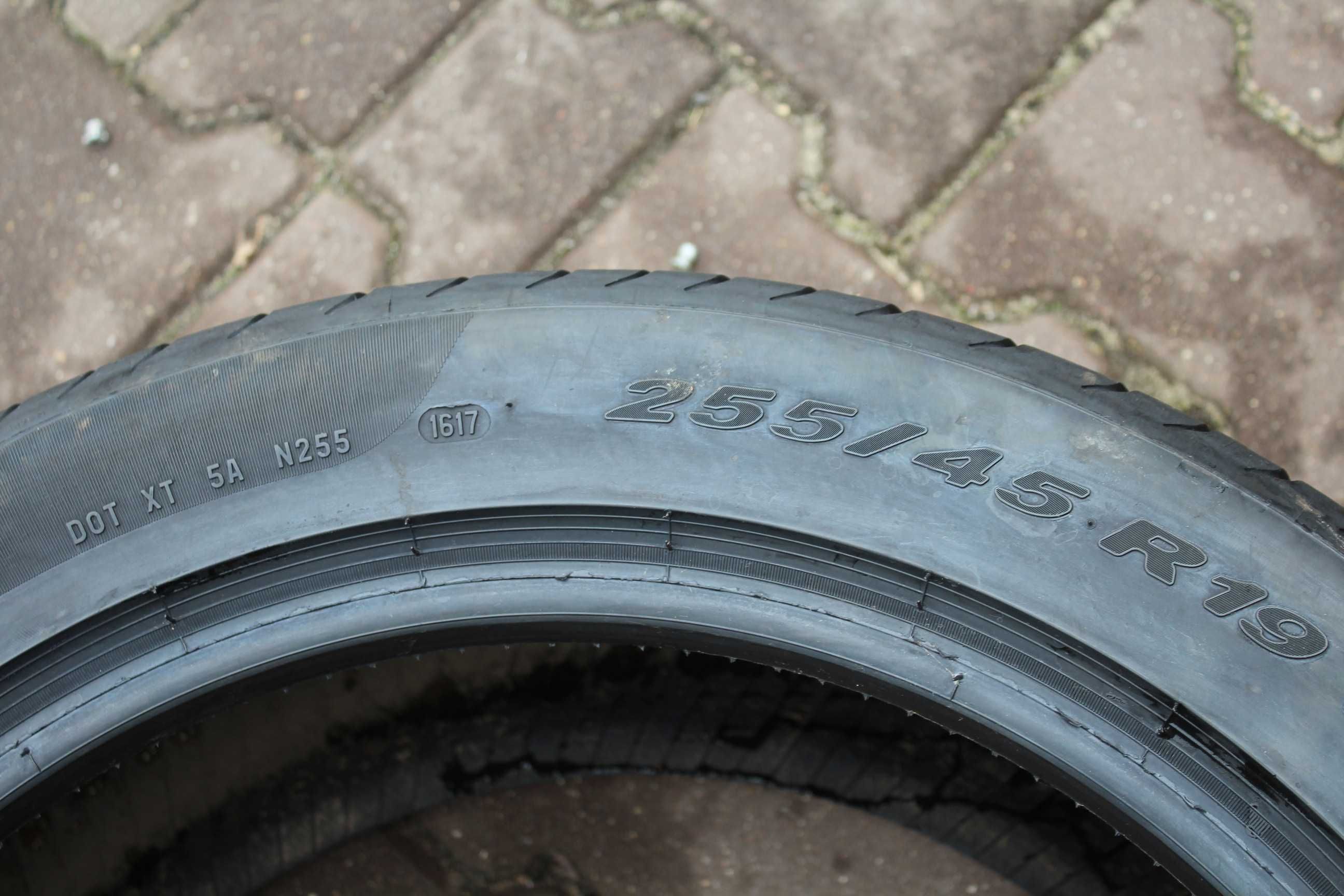 255 45 R19 Pirelli P ZERO TM