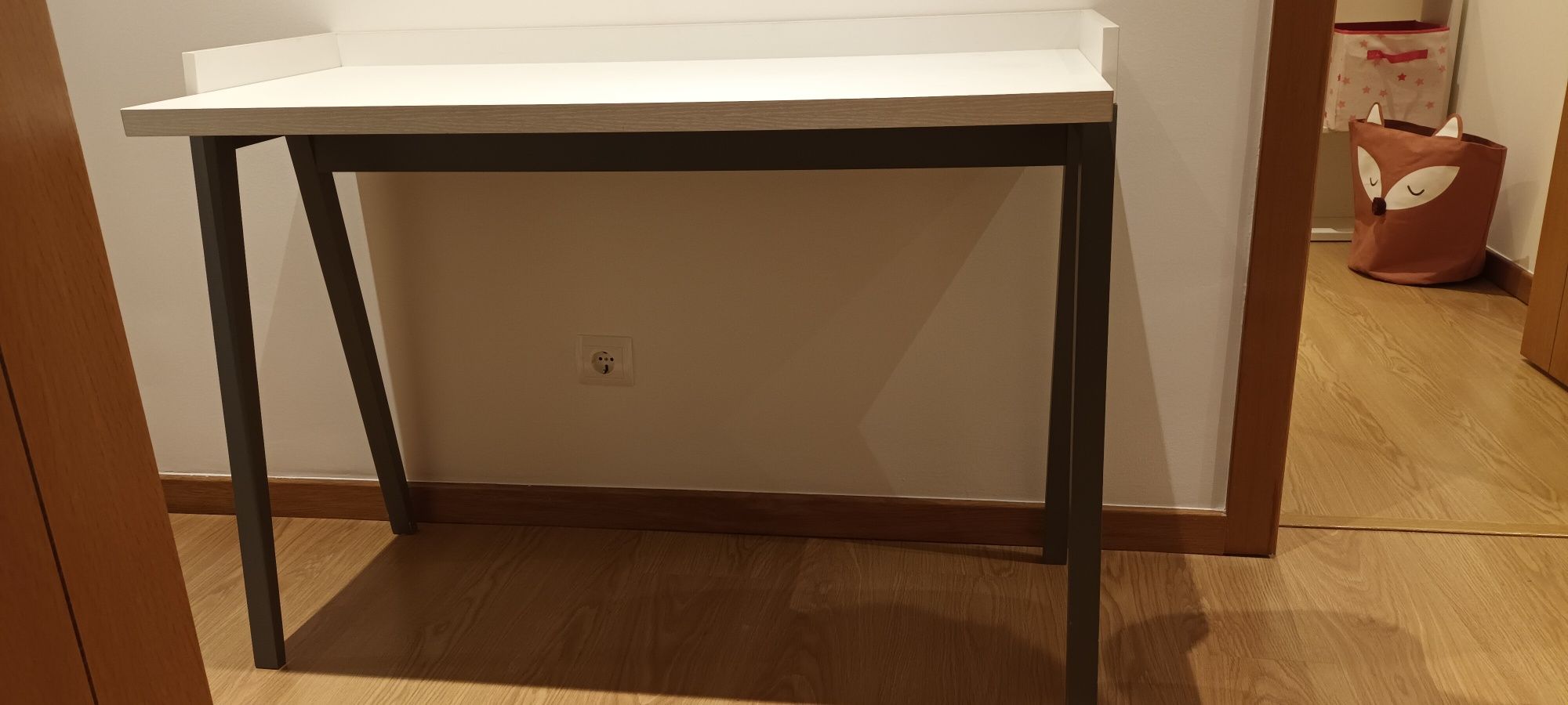 Secretaria / mesa / aparador - LUXO - Lagos/Algarve