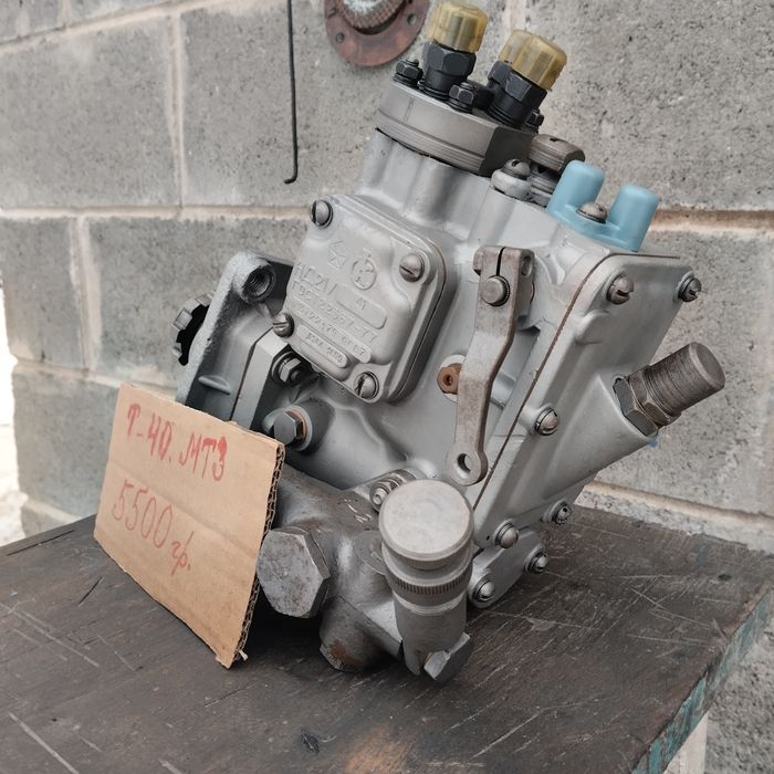 Паливний насос на Т-40