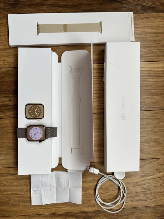 APPLE Watch 8 GPS Cellular 45mm ze stali nierdzewnej kolor złoty