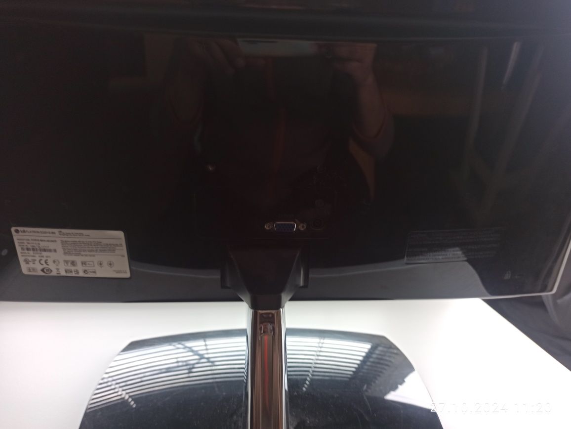 Монитор lg flatron e 2251