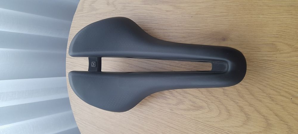 Siodełko Bontrager Aeolus Comp 145 mm Super stan
