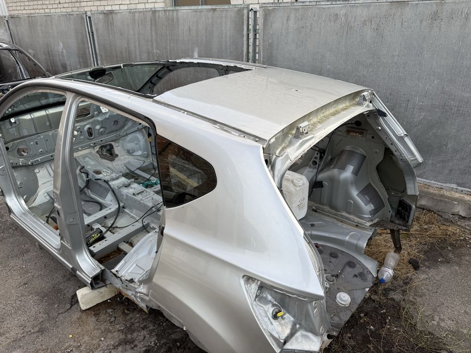 Кузов четверть криша Qashqai j10 j10+2 порезка лонжерон стойка поріг