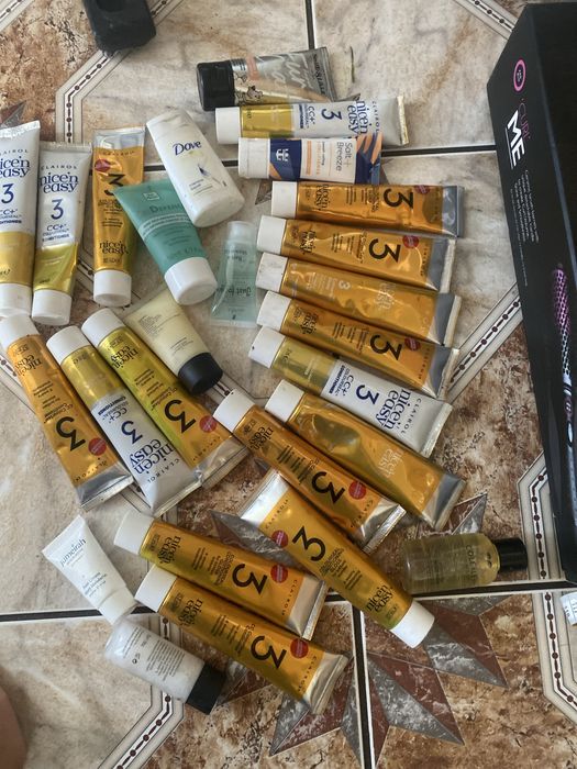 26 sztuk kosmetyków CLAIROL odżywki do włosów cena za wszystko